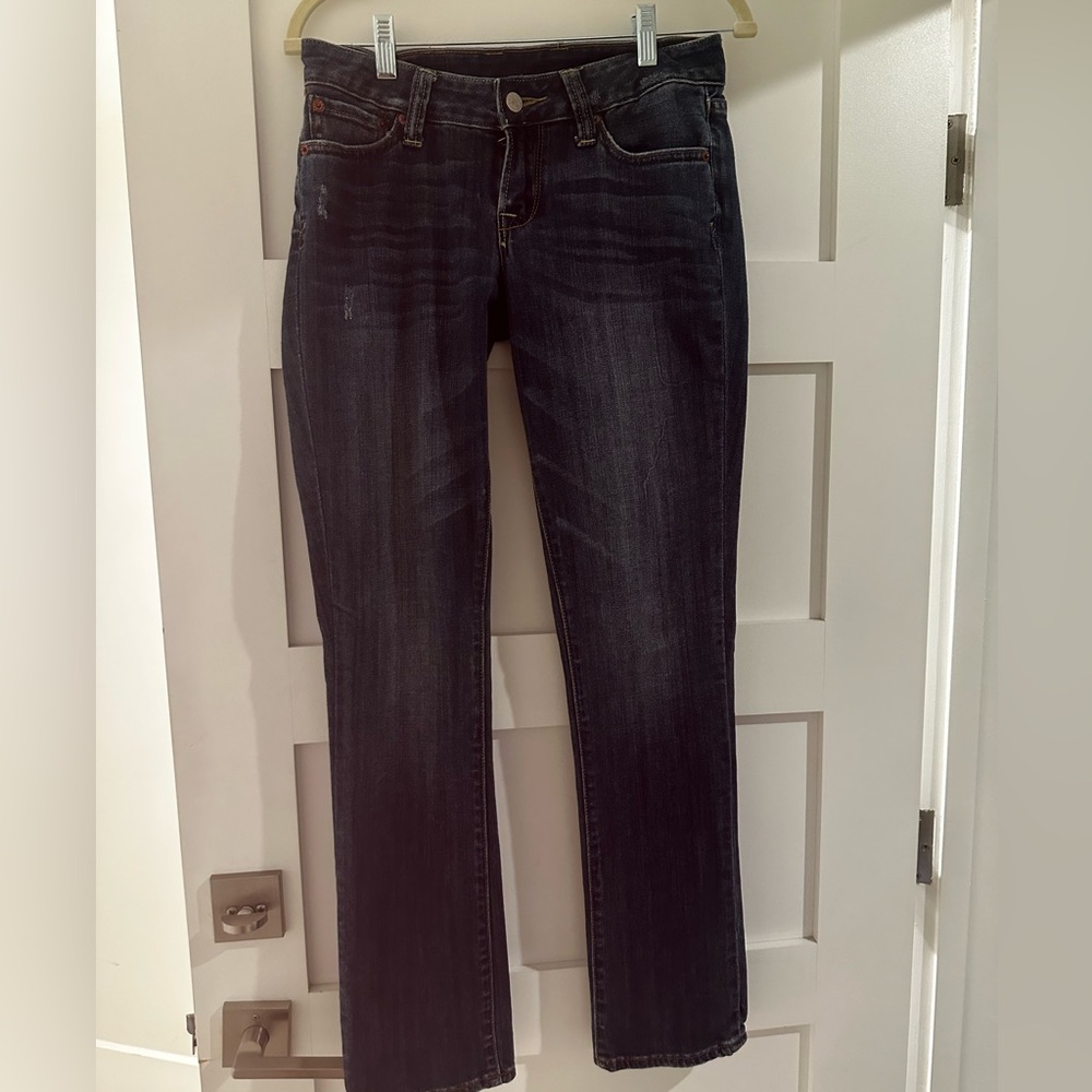 Lucky brand jeans  Lightly worn. In great condition.